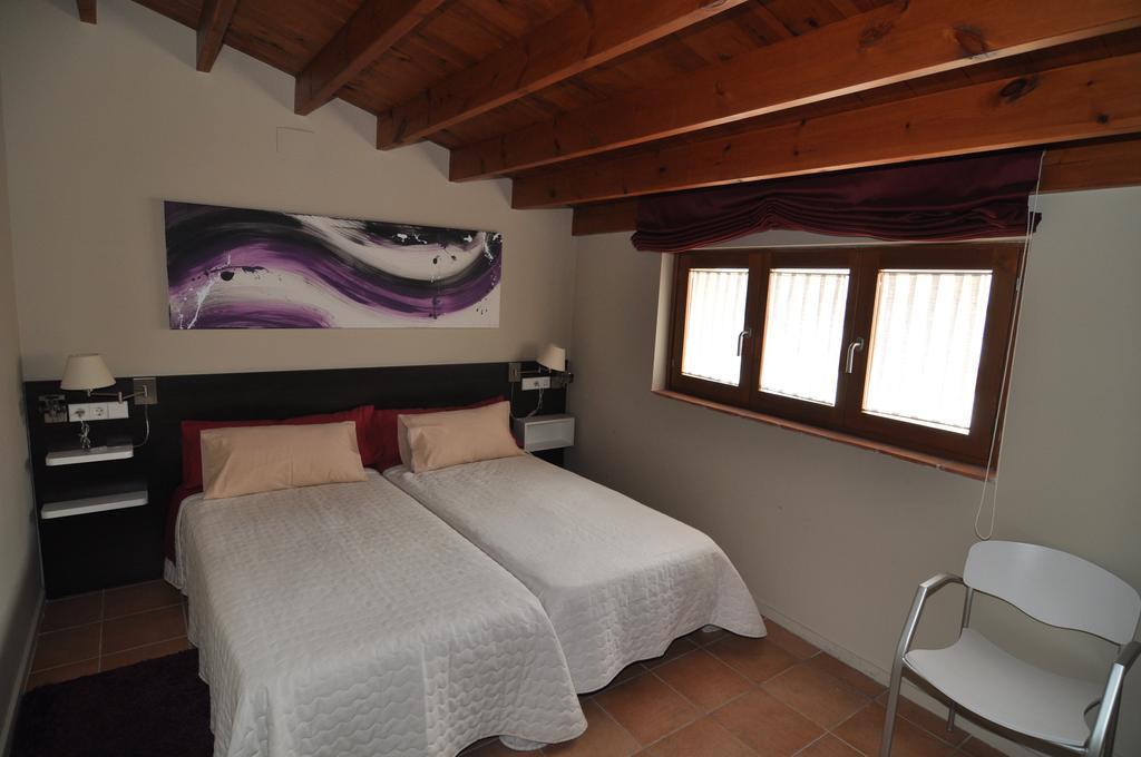 Restaurant & Rooms Cabrit Sant Mateu Rom bilde